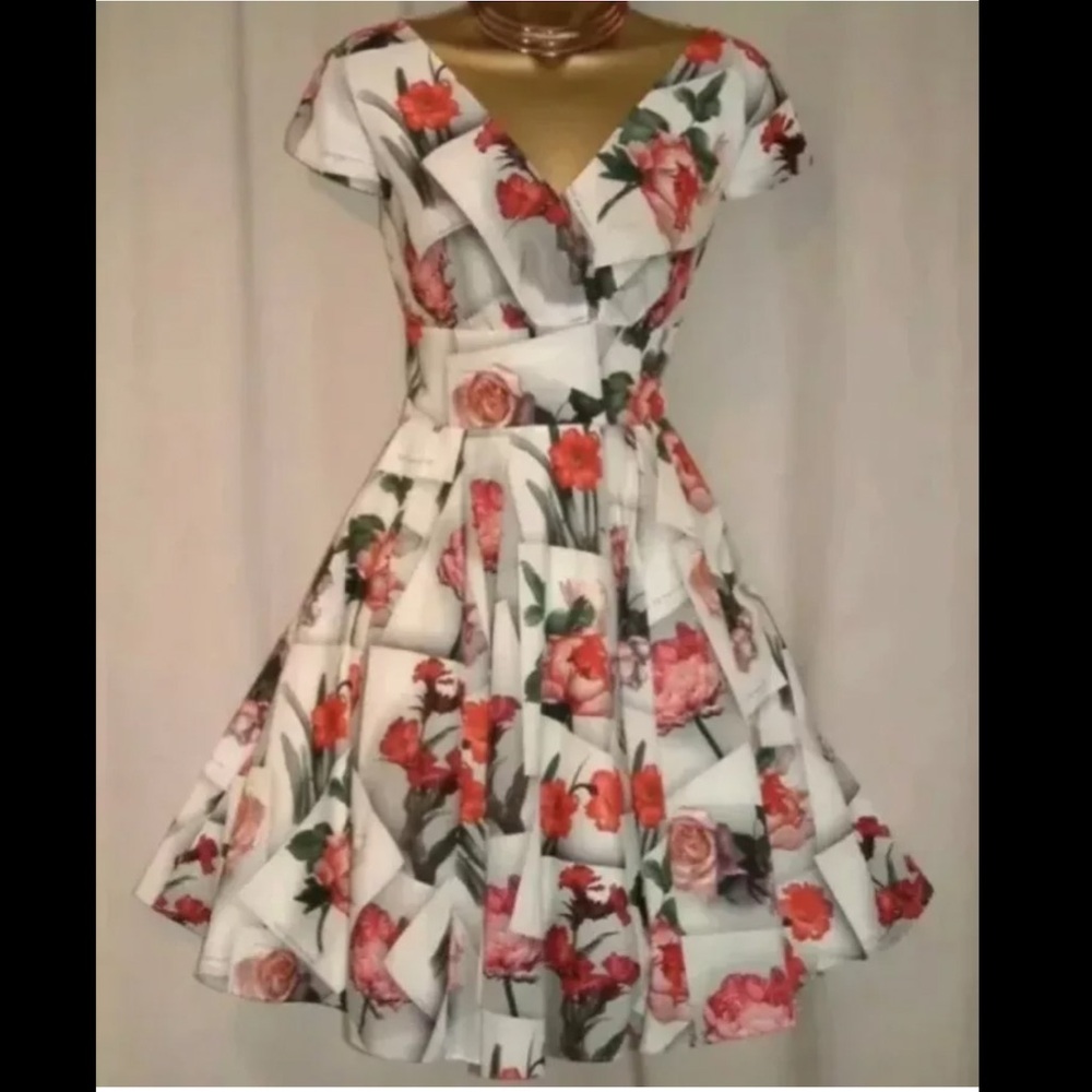 Vintage Ted Baker Floral Postcard fit & flare Dress SZ 0